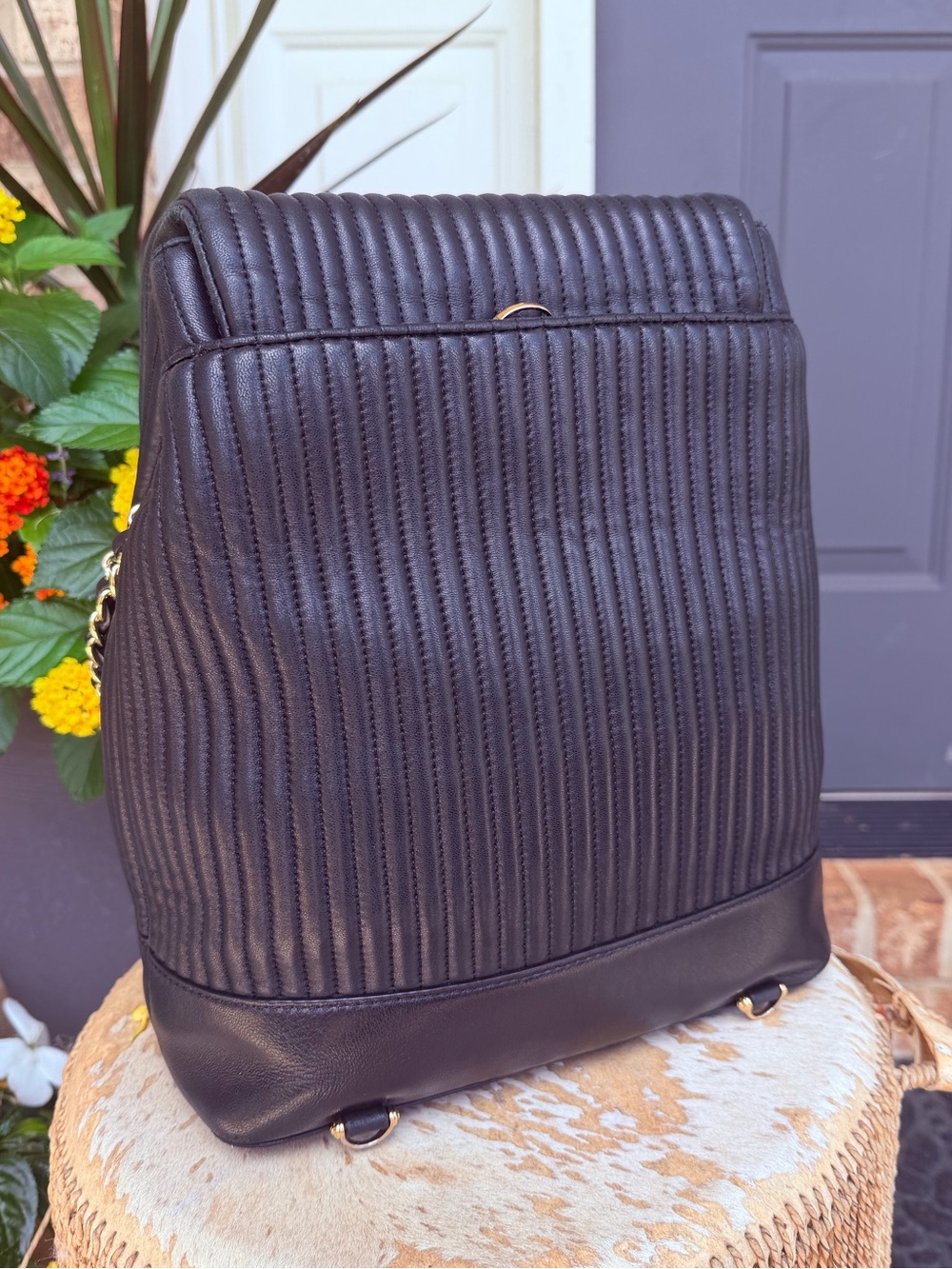 Henri BENDEL No. 7 Quilted Lambskin Leather Convertible Messenger Backpack Bag - Picture 7 of 16